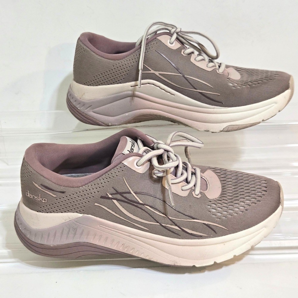 Dansko Pace Walking Shoes Women 38 / 7-7.5 Blush Mauve Lace Up Athletic Sneakers